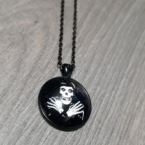 New the misfits necklace ghoul